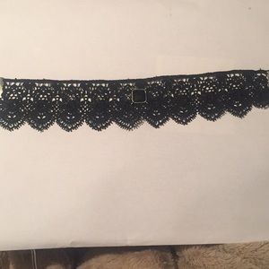 Black lace choker